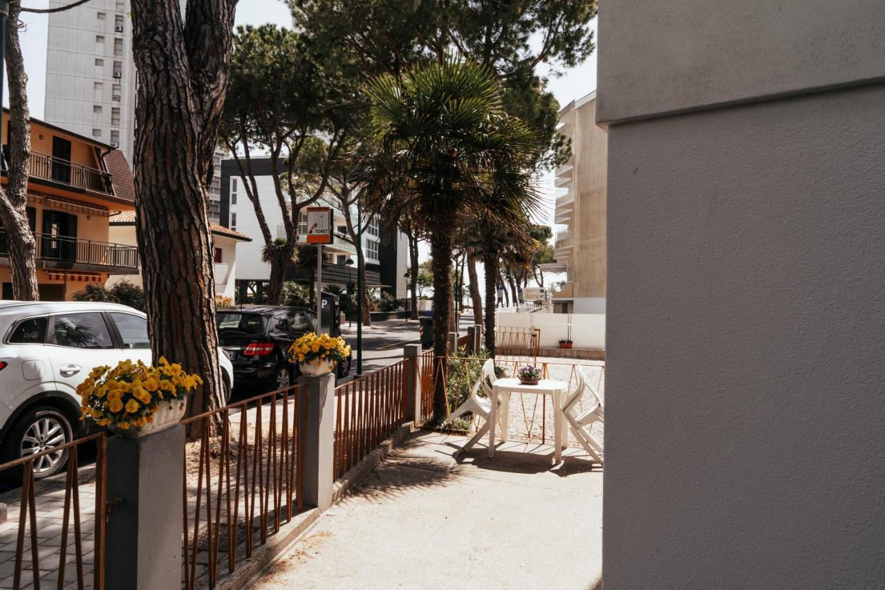 Ferienwohnung Casa Zanelli Lignano Sabbiadoro Exterior foto